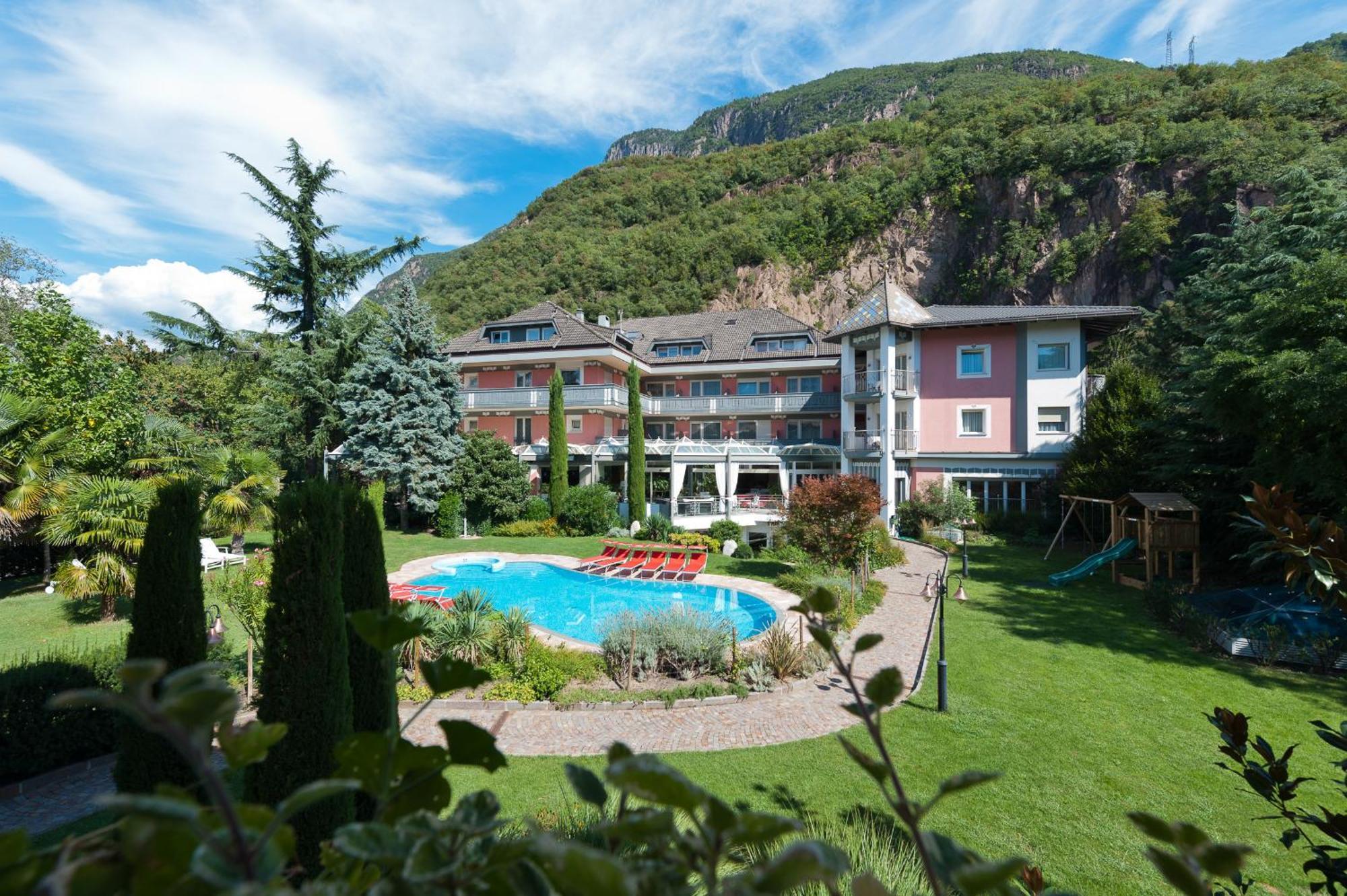 Business Resort Parkhotel Werth Bolzano Esterno foto