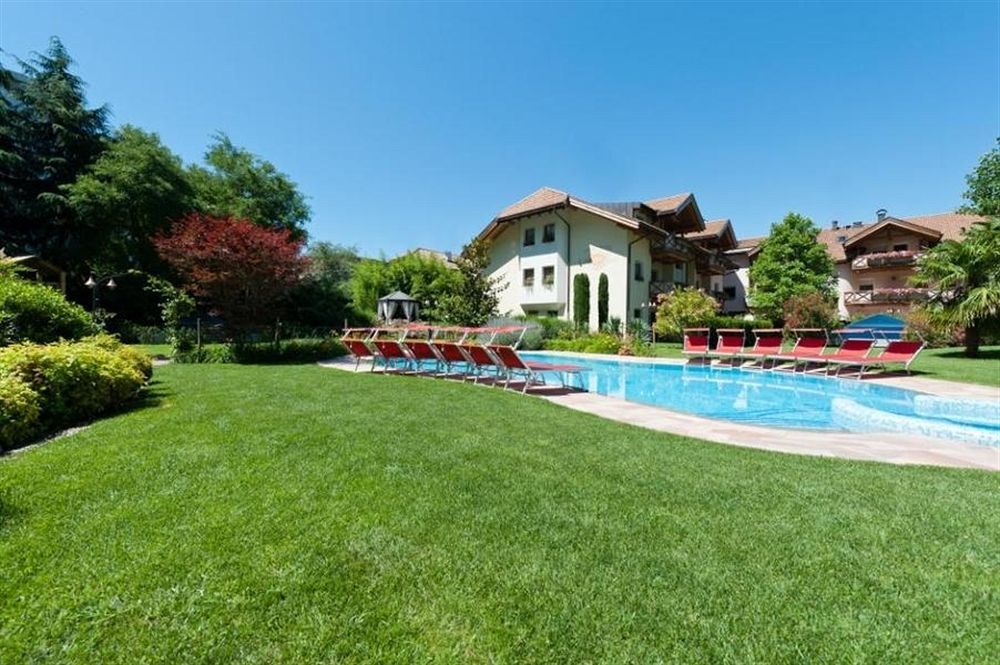 Business Resort Parkhotel Werth Bolzano Esterno foto